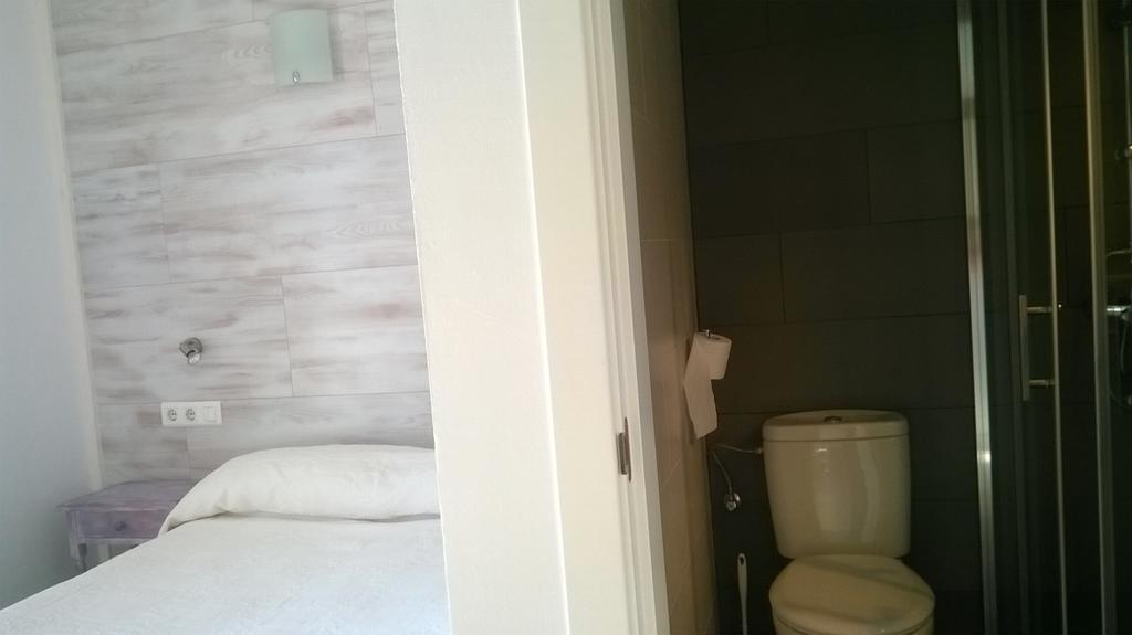 Hostal Paris Ciutadella Ciutadella  Room photo
